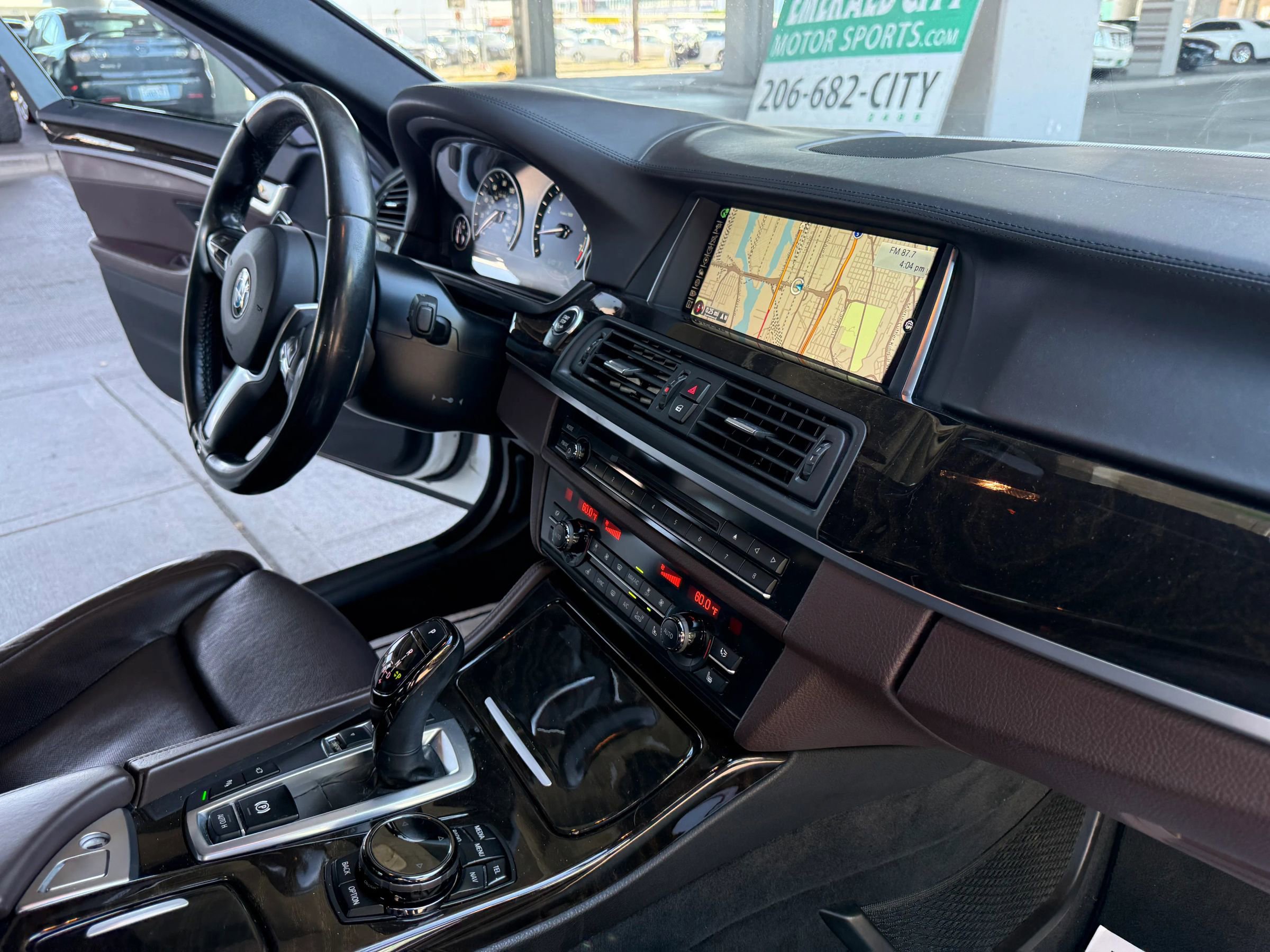 Used 2015 BMW 550i Sedan RWD image 25