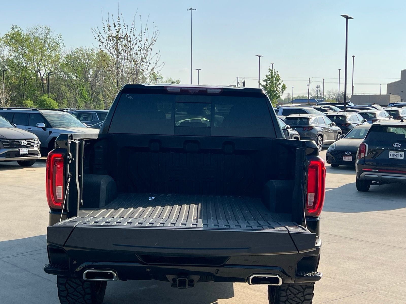 Used 2025 GMC Sierra 1500 Denali Ultimate image 16