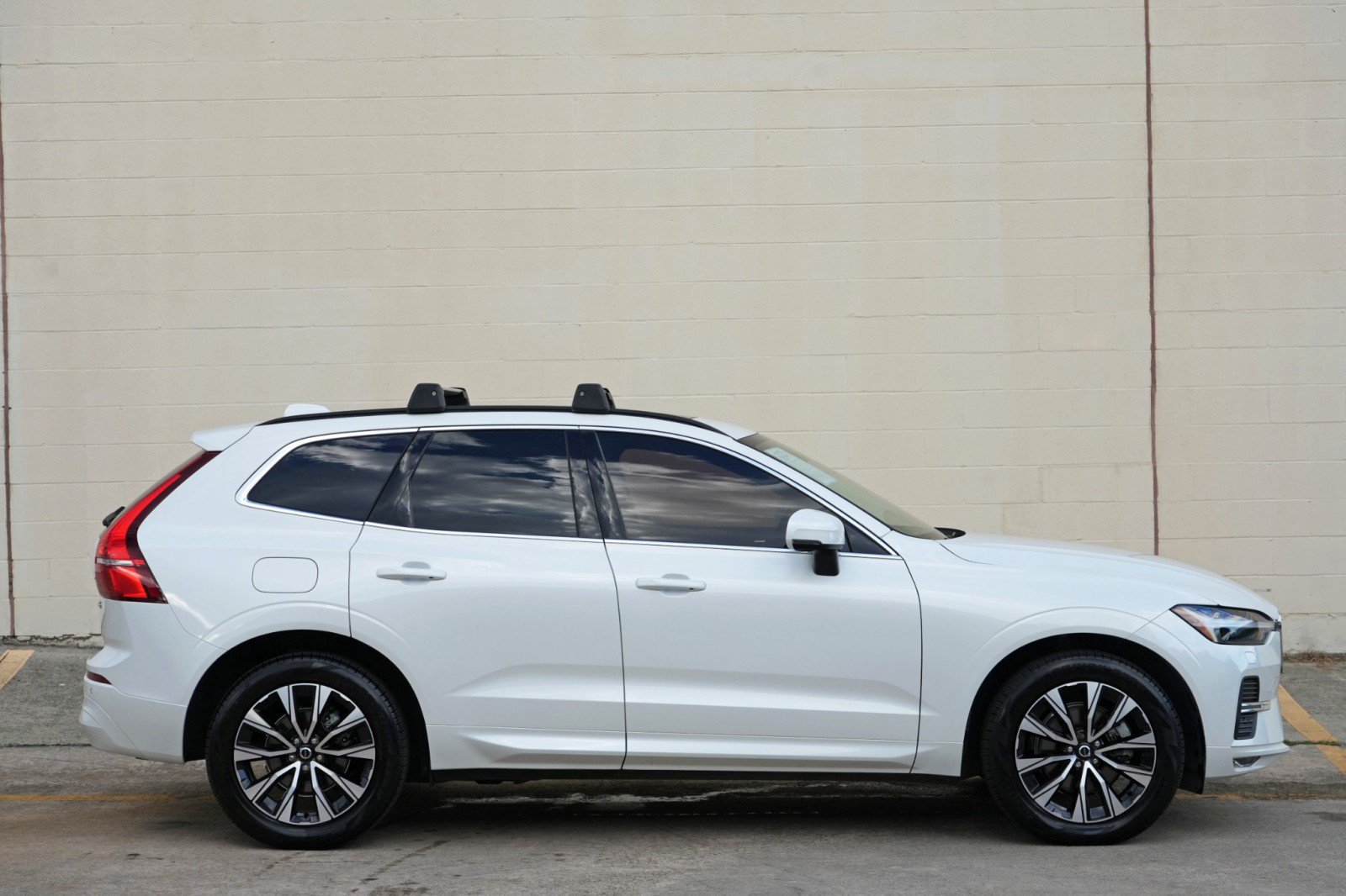 Used 2023 Volvo XC60 B5 Core w/ Climate Package FWD image 47