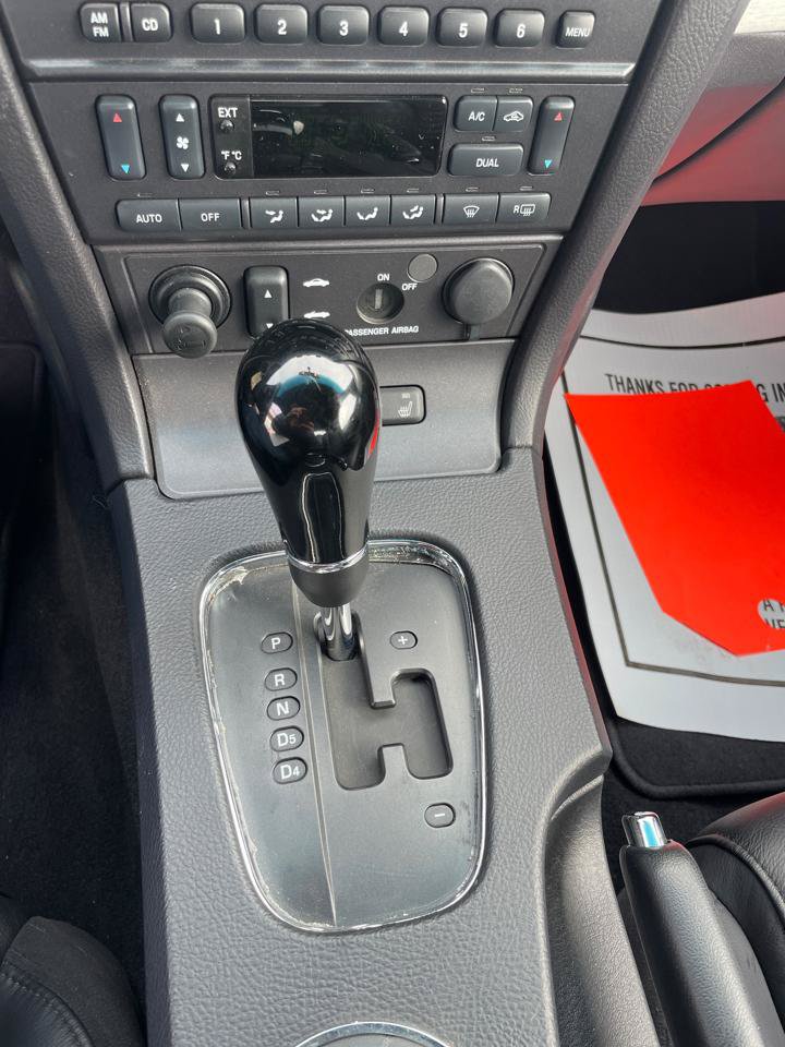Used 2003 Ford Thunderbird RWD image 13