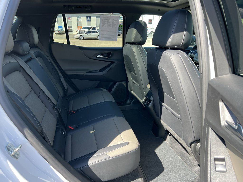 Used 2025 Chevrolet Equinox LT w/ Convenience Package II AWD/4WD image 24