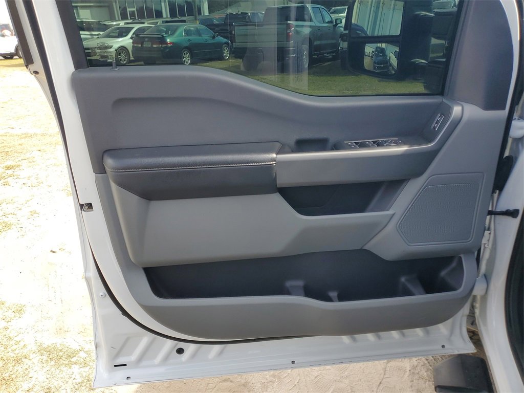 Used 2024 Ford F350 XLT image 9