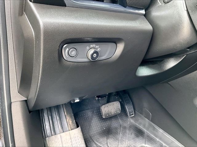 Used 2023 Chevrolet Traverse RS w/ LPO, Floor Liner Package image 31
