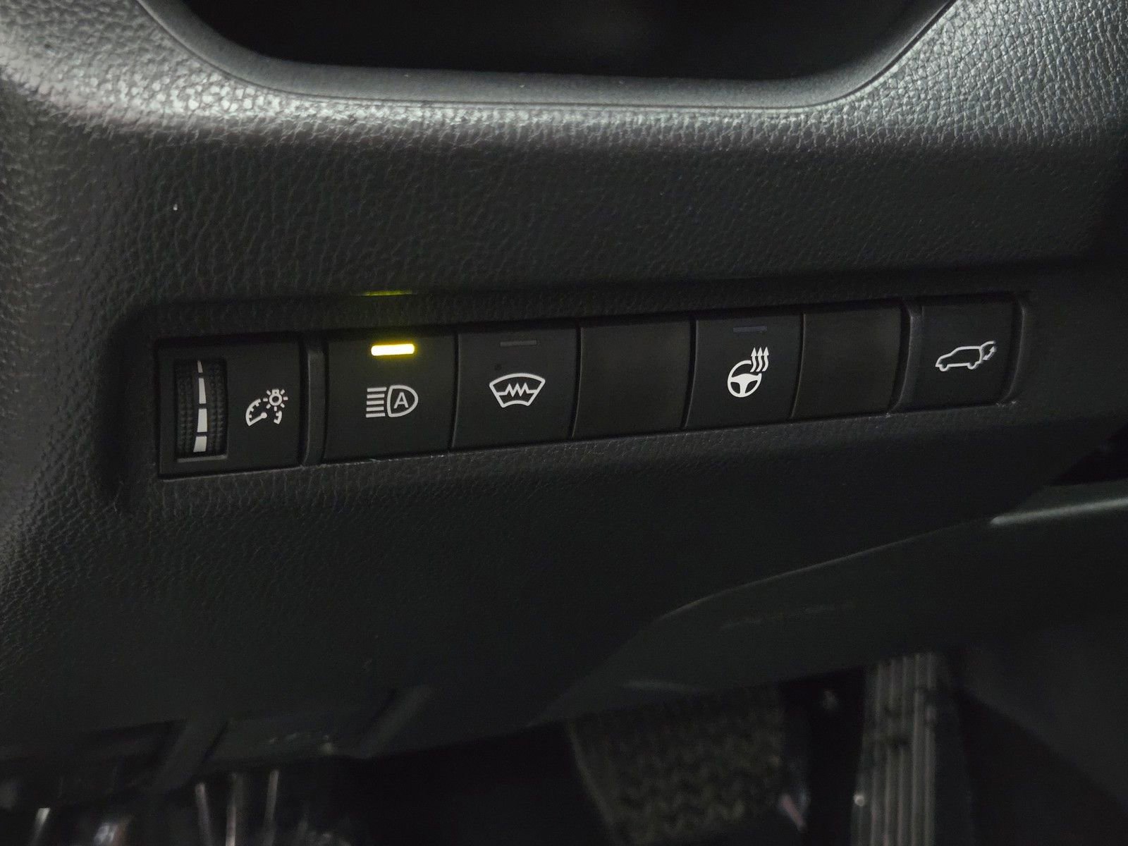 Certified 2025 Toyota RAV4 XLE w/ Convenience Package image 16