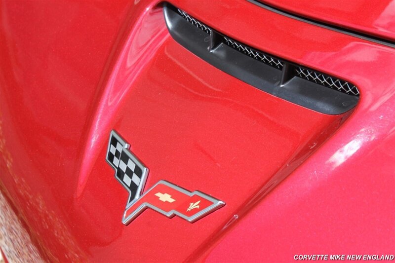 Used 2011 Chevrolet Corvette Grand Sport w/ Preferred Equipment Group RWD image 15