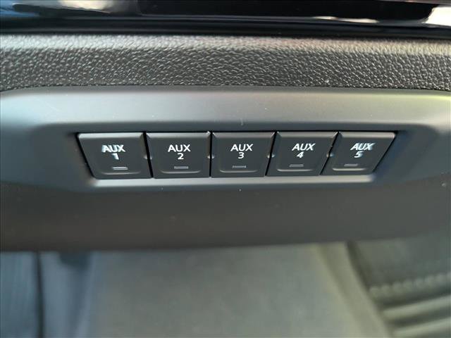 Used 2024 Chevrolet Silverado 2500 LT w/ Convenience Package AWD/4WD image 33