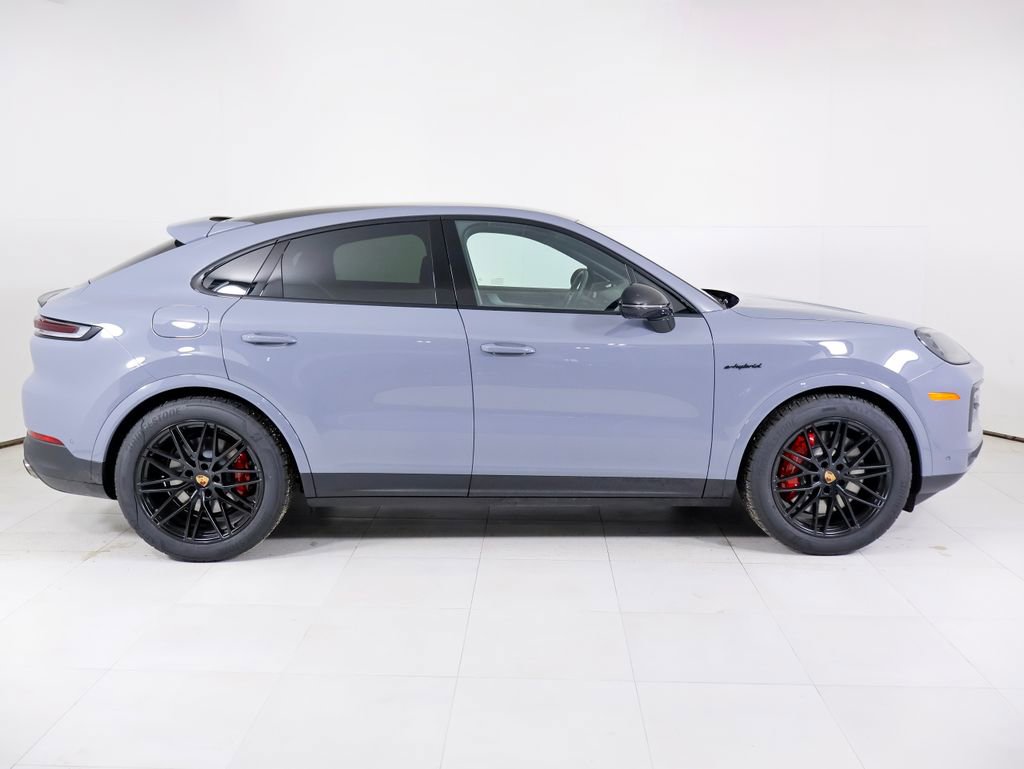 New 2026 Porsche Cayenne S image 36