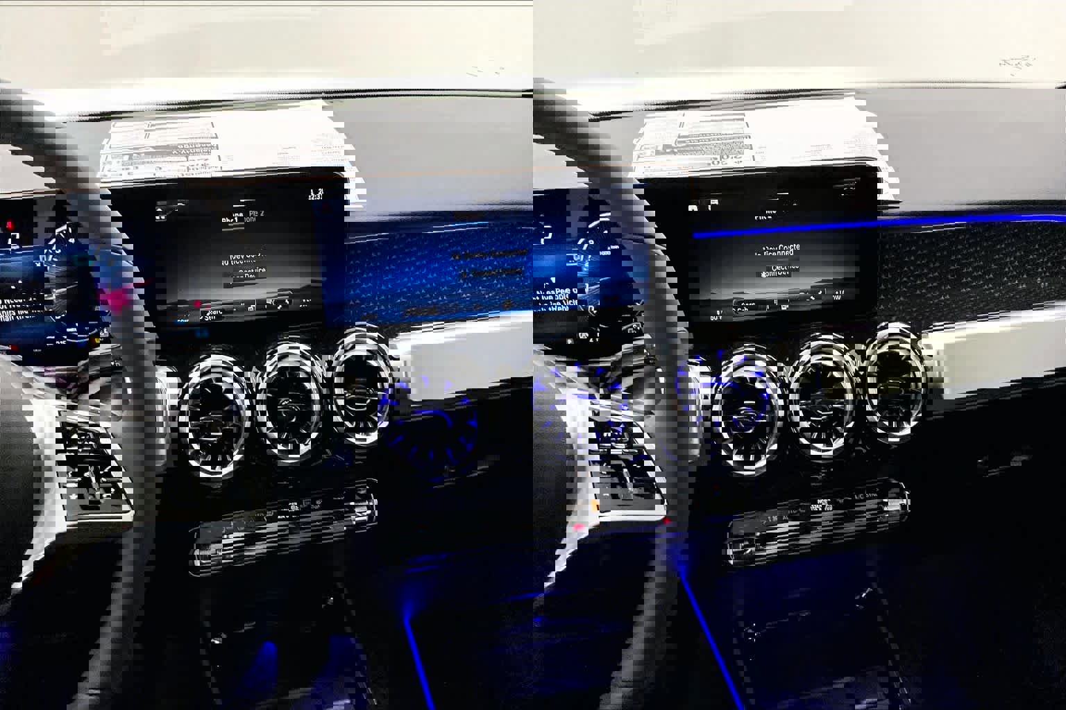 New 2026 Mercedes-Benz GLB 250 image 6