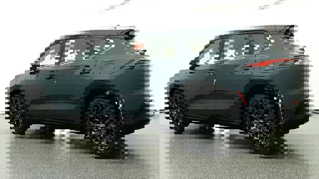 New 2026 Toyota Crown Signia AWD/4WD image 9