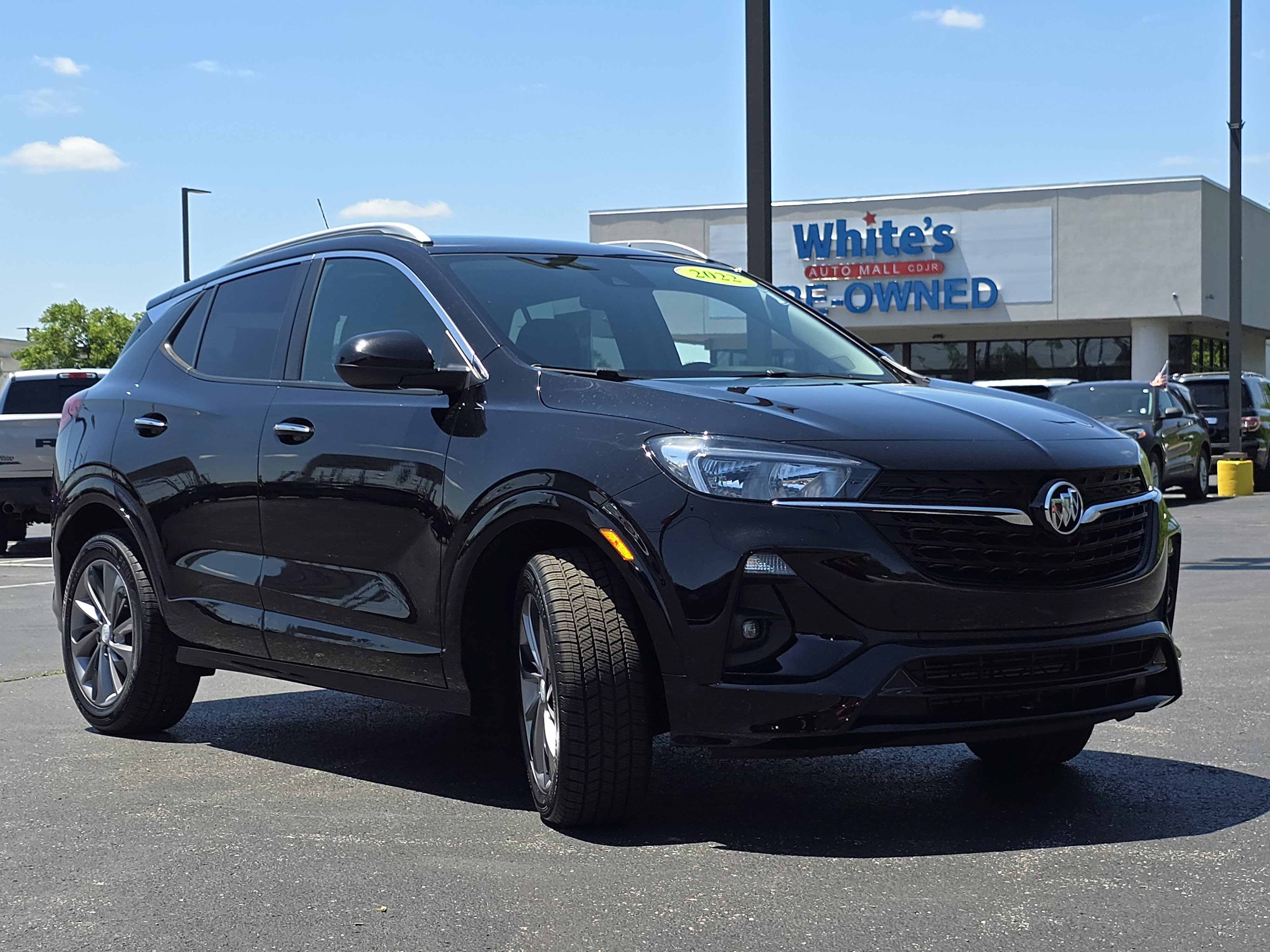 Used 2022 Buick Encore GX Select w/ Sport Touring Package FWD image 13