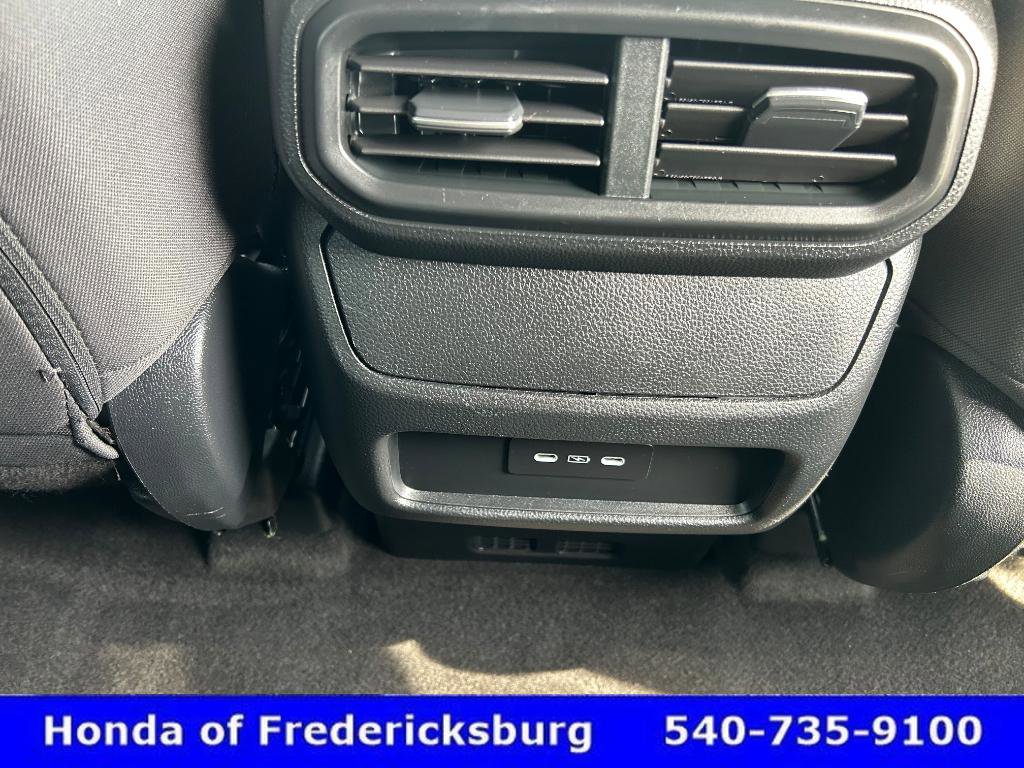 Certified 2024 Honda Pilot Sport image 38