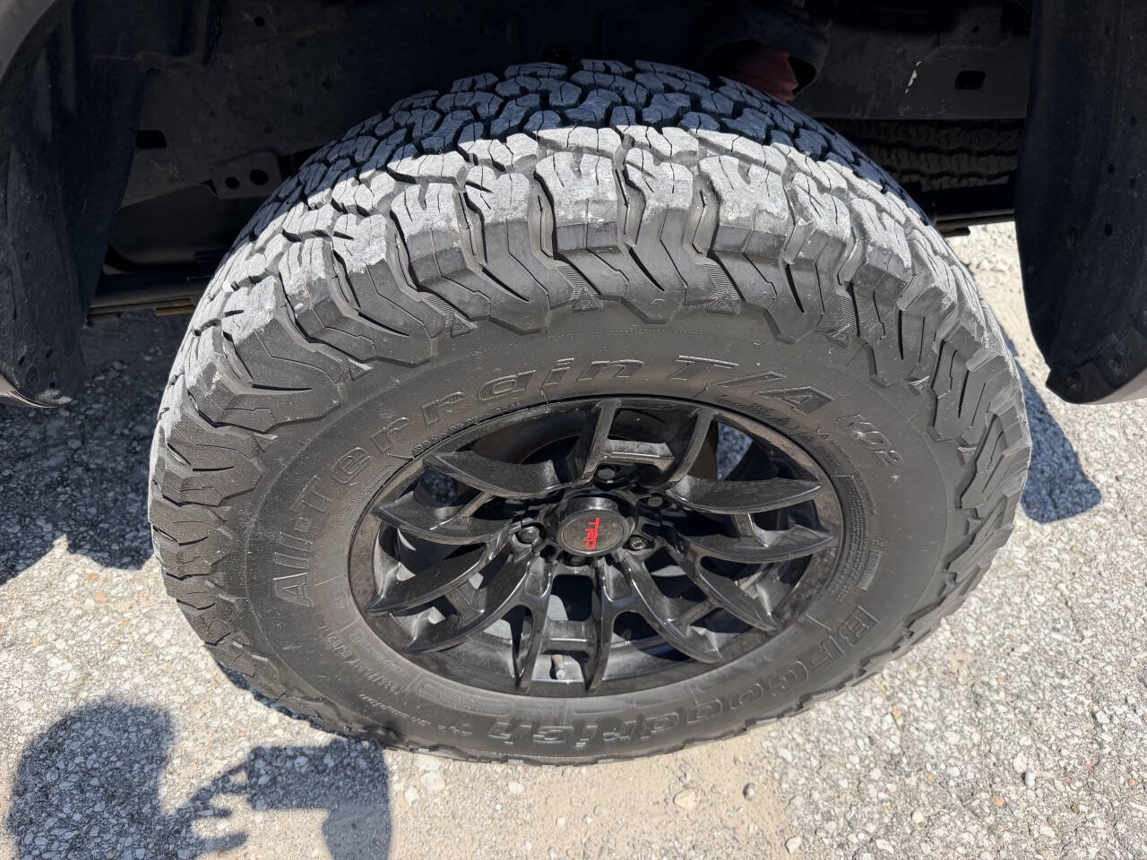 Used 2022 Toyota Tacoma TRD Off-Road w/ TRD Premium Off Road Package AWD/4WD image 10