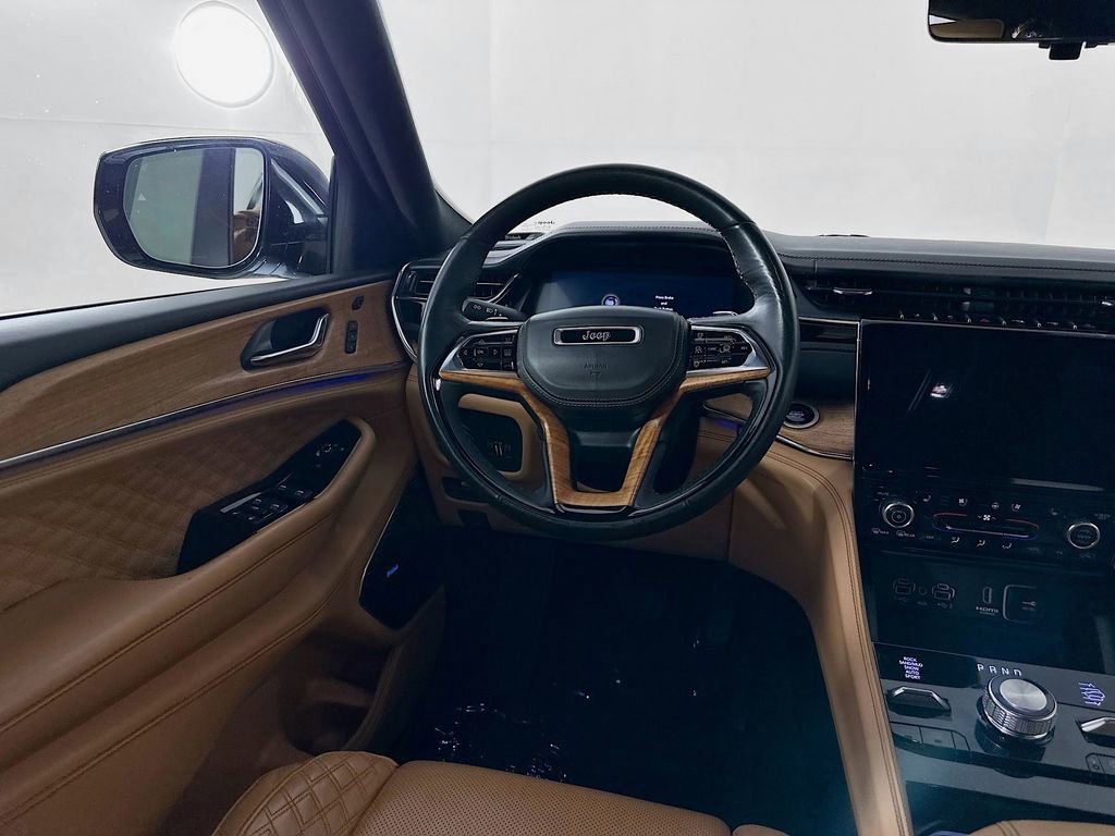 Certified 2024 Jeep Grand Cherokee L Summit AWD/4WD image 35