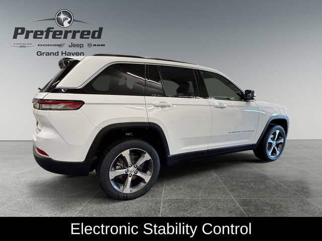 New 2026 Jeep Grand Cherokee Limited w/ Trailer Tow Package image 20