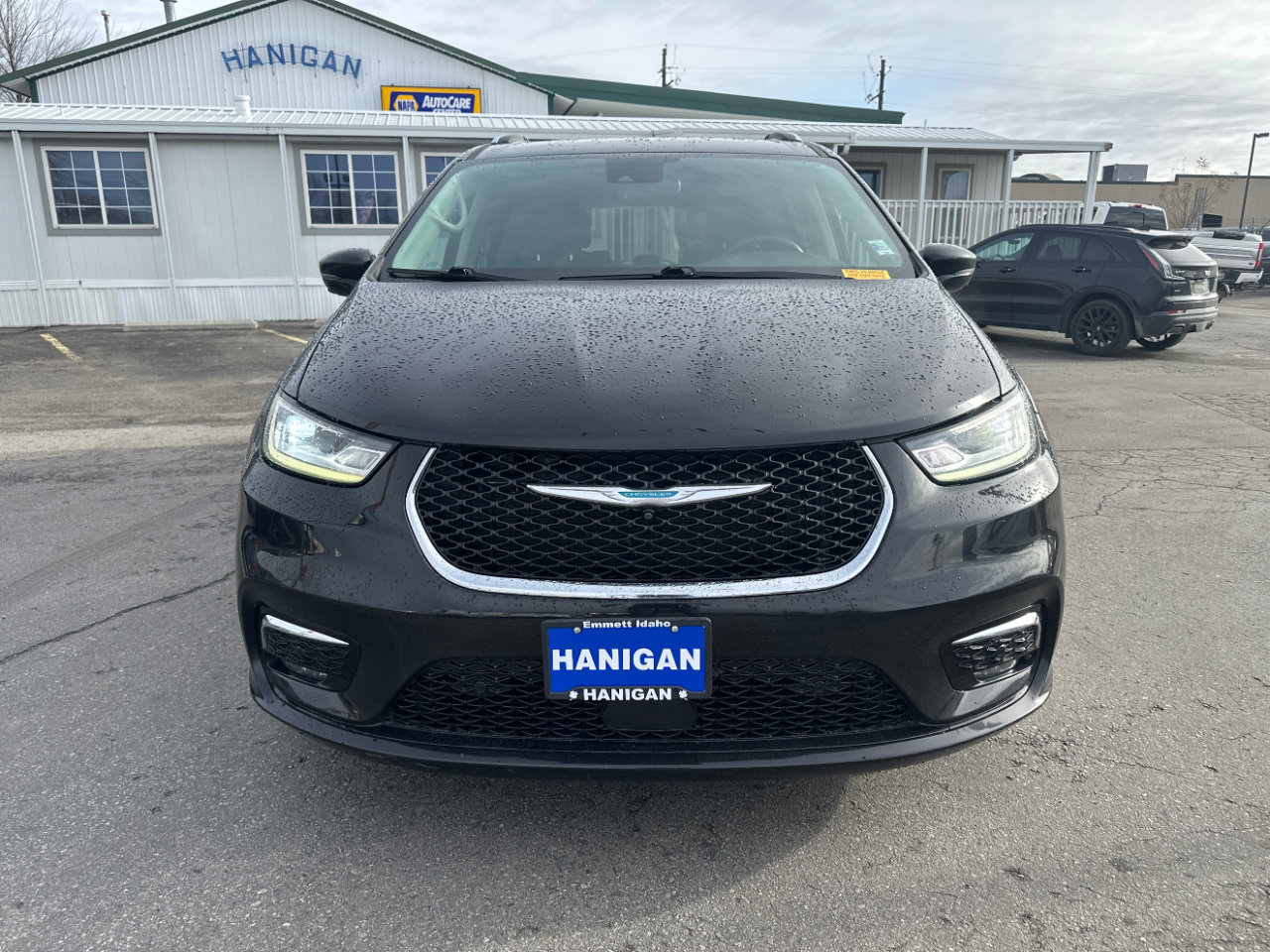 Used 2021 Chrysler Pacifica Touring-L image 8