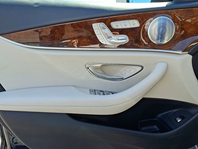 Used 2020 Mercedes-Benz E 350 4MATIC Sedan image 12