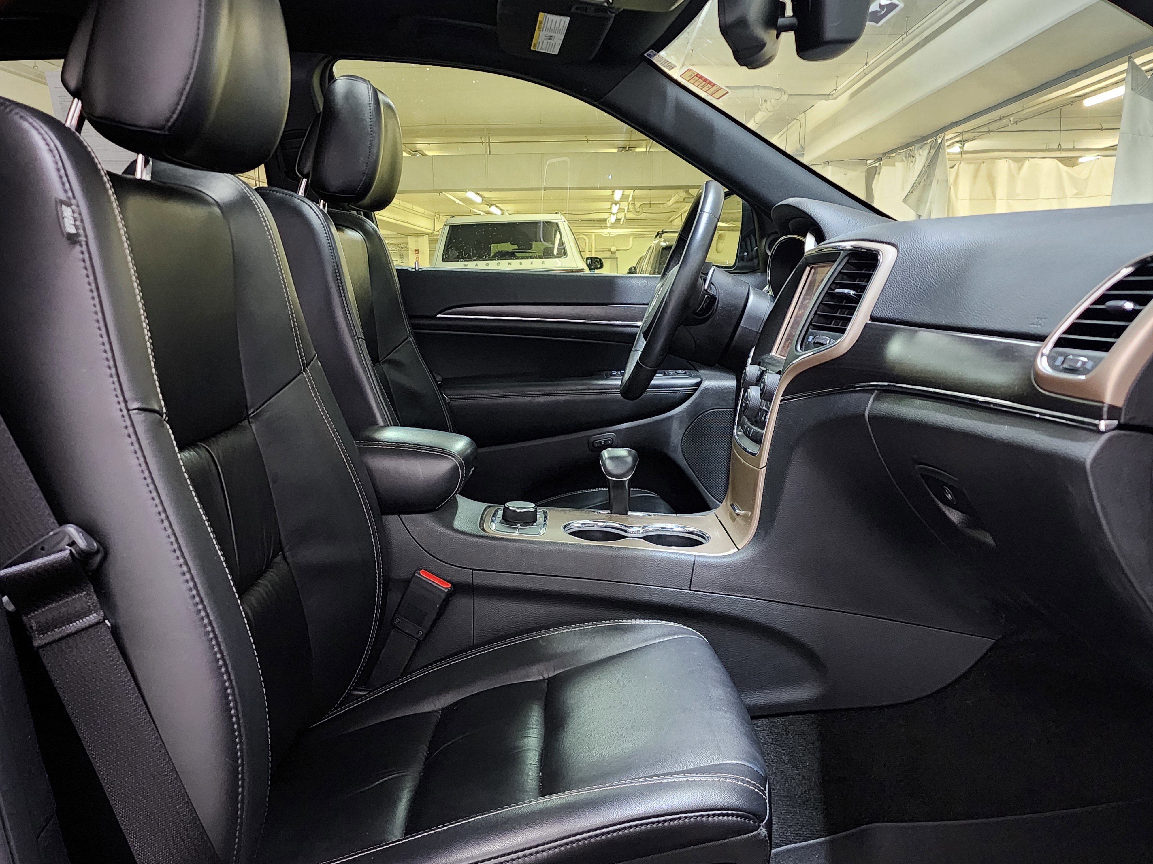 Used 2015 Jeep Grand Cherokee Limited AWD/4WD image 22