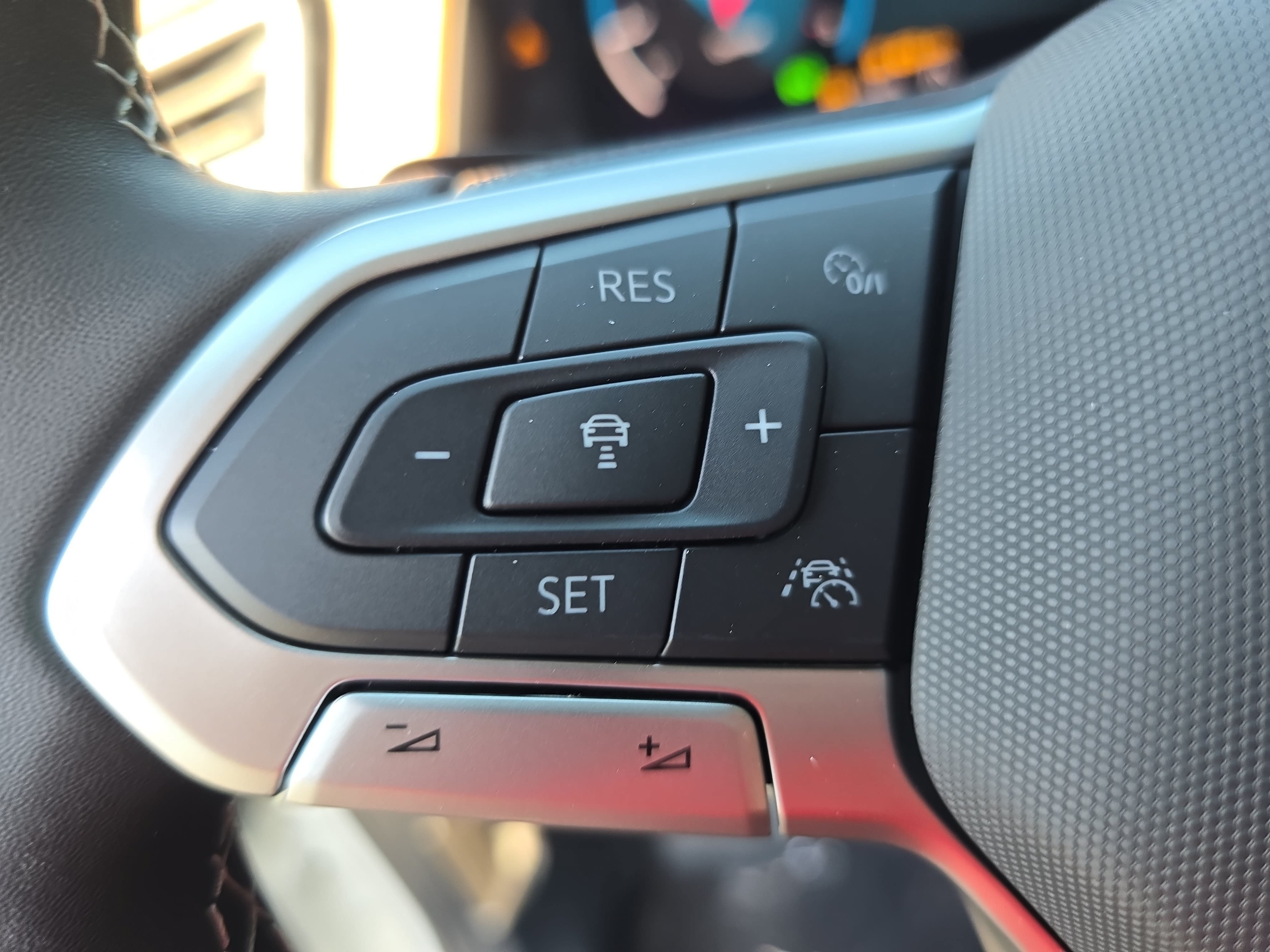 New 2026 Volkswagen Atlas SE FWD image 18