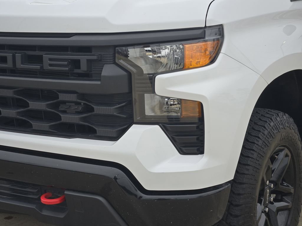 Used 2024 Chevrolet Silverado 1500 Custom Trail Boss w/ LPO, Dark Essentials Package image 14