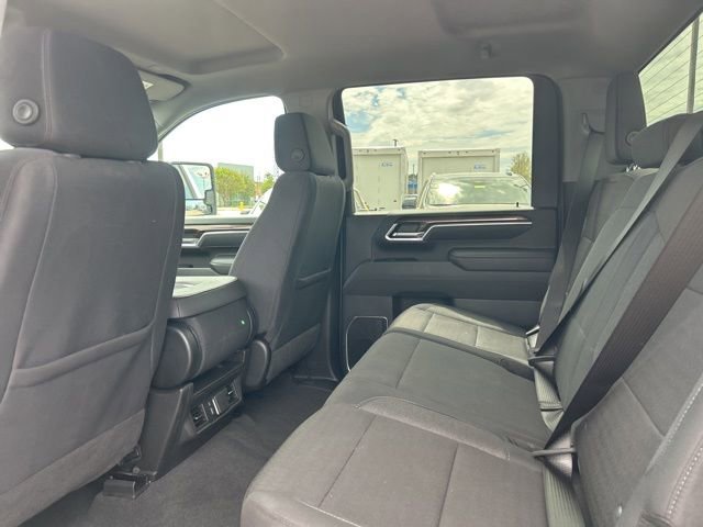 Used 2025 Chevrolet Silverado 2500 LT AWD/4WD image 28