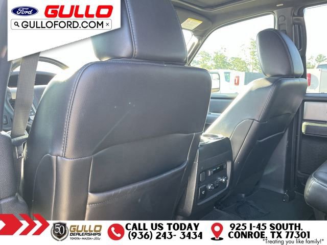 Used 2017 Ford Expedition Limited w/ Equipment Group 301A AWD/4WD image 16