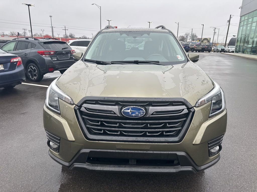 Certified 2023 Subaru Forester Limited image 2