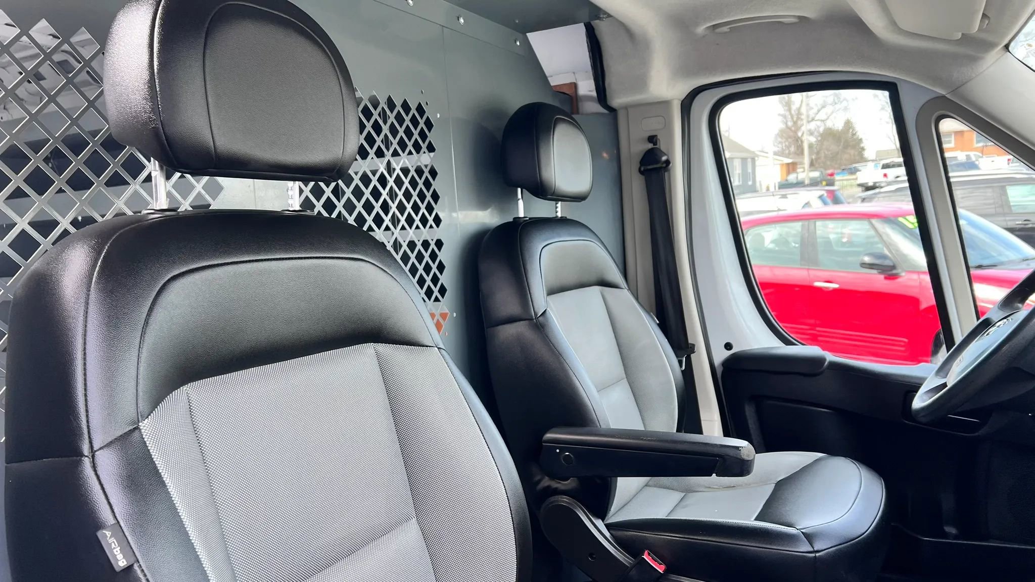 Used 2017 RAM ProMaster 2500 FWD image 17