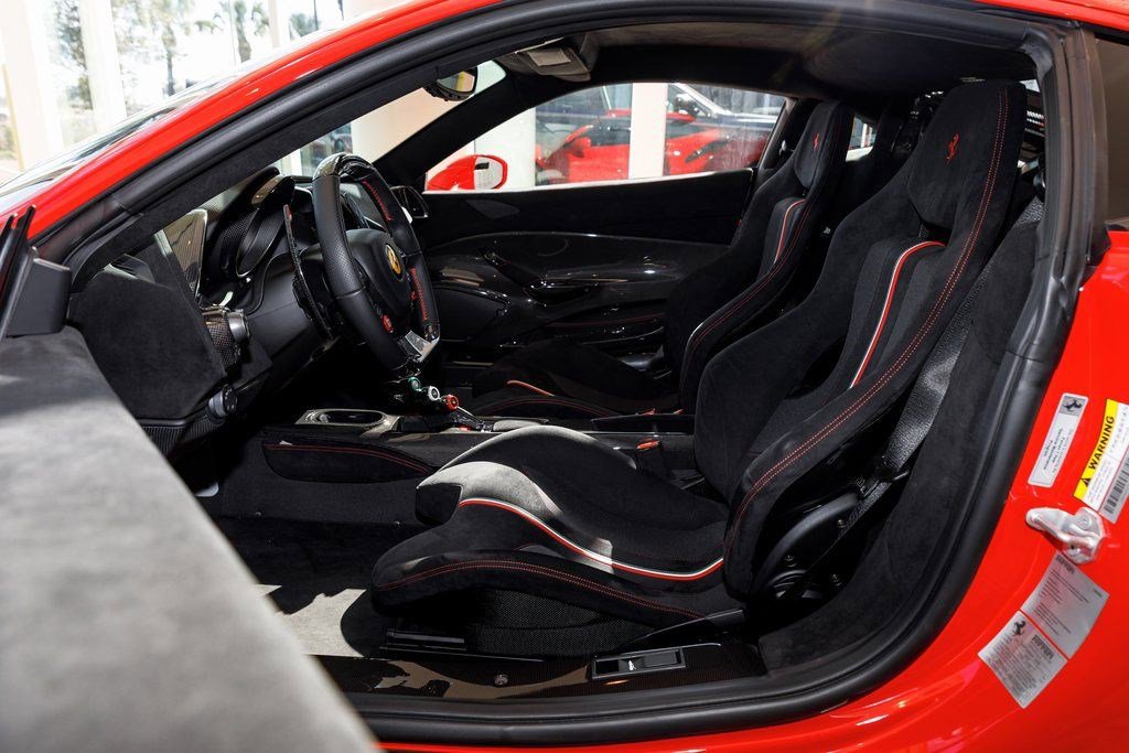 Used 2020 Ferrari 488 Pista Coupe image 29