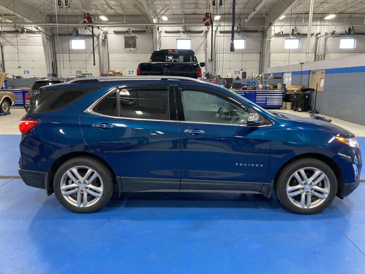 Used 2019 Chevrolet Equinox Premier AWD/4WD image 8