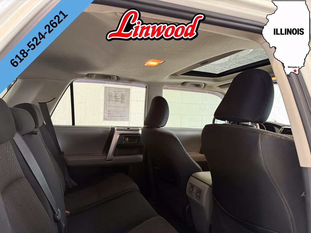 Used 2010 Toyota 4Runner SR5 w/ Convenience Pkg AWD/4WD image 11