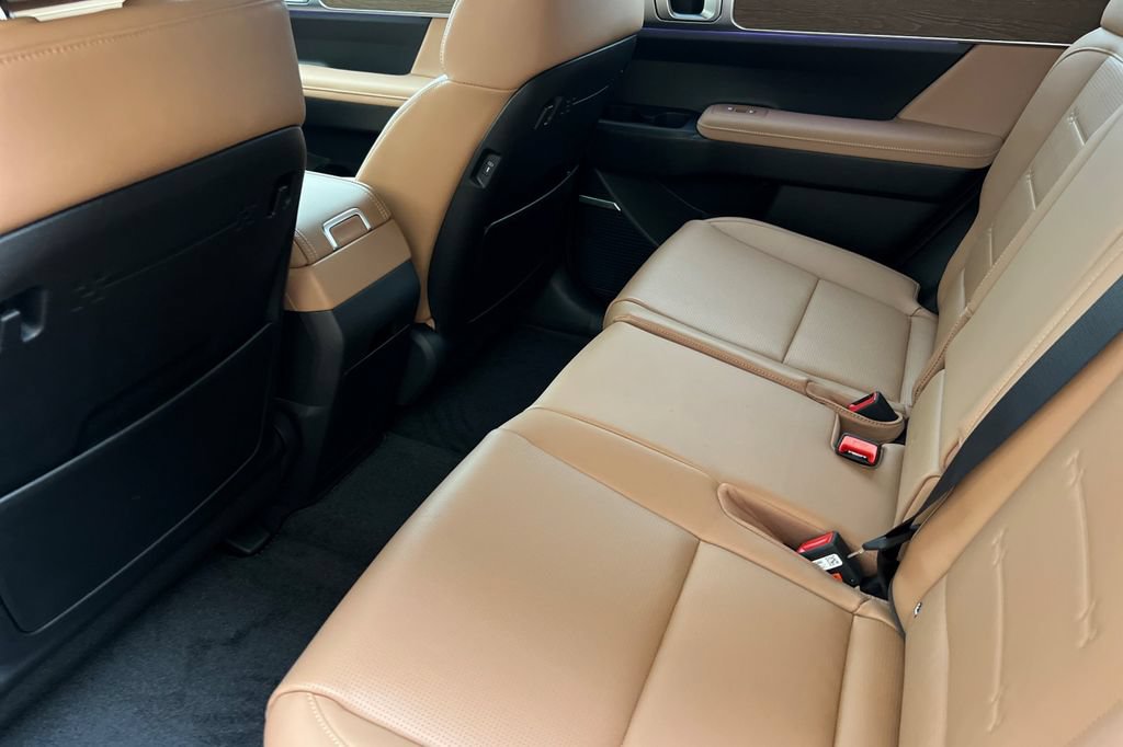 New 2026 Hyundai Santa Fe Limited AWD/4WD image 9