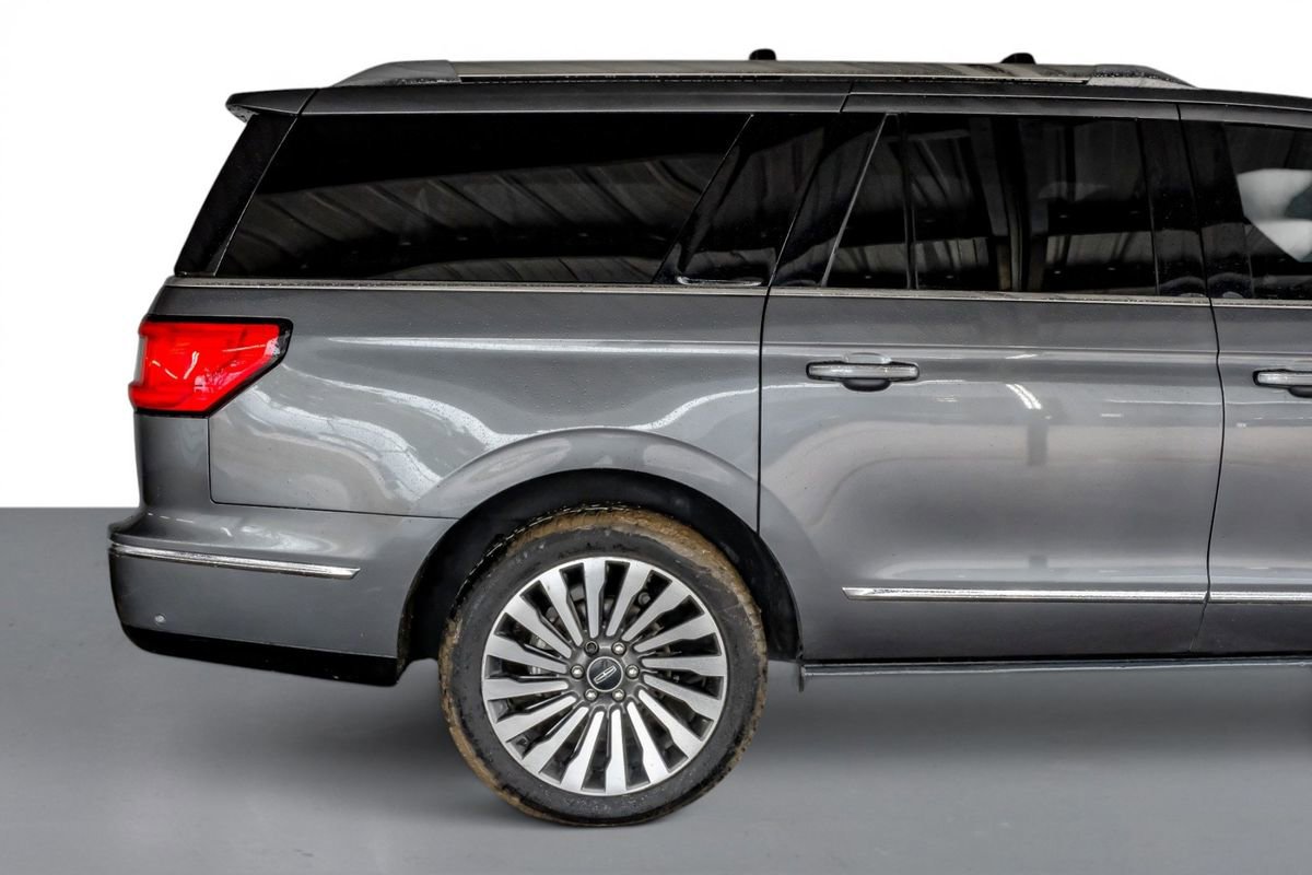 Used 2021 Lincoln Navigator L Reserve w/ Luxury Package AWD/4WD image 6