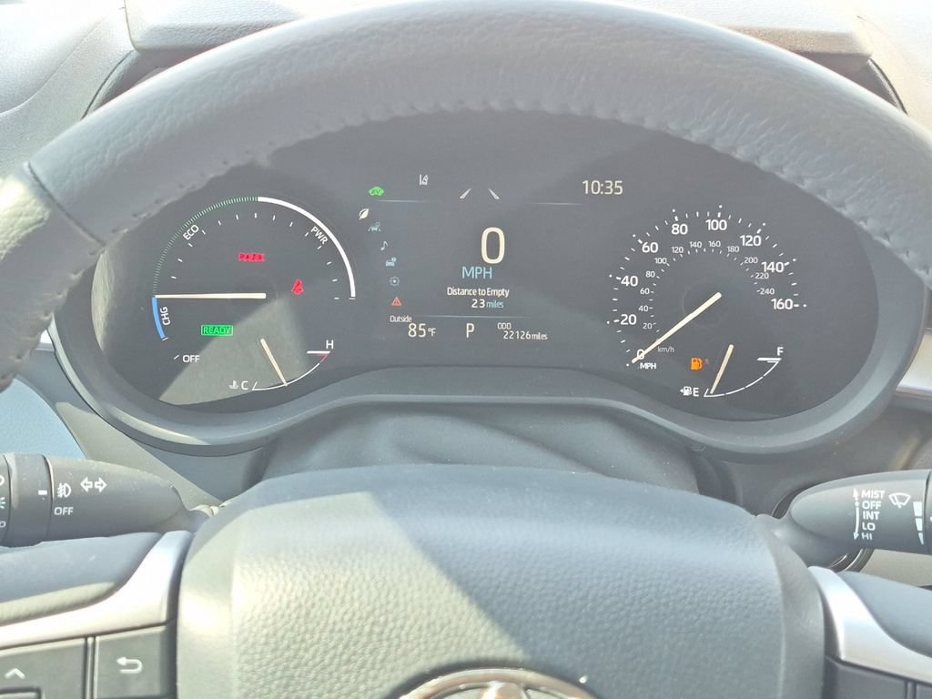 Certified 2025 Toyota Sienna XLE FWD image 28