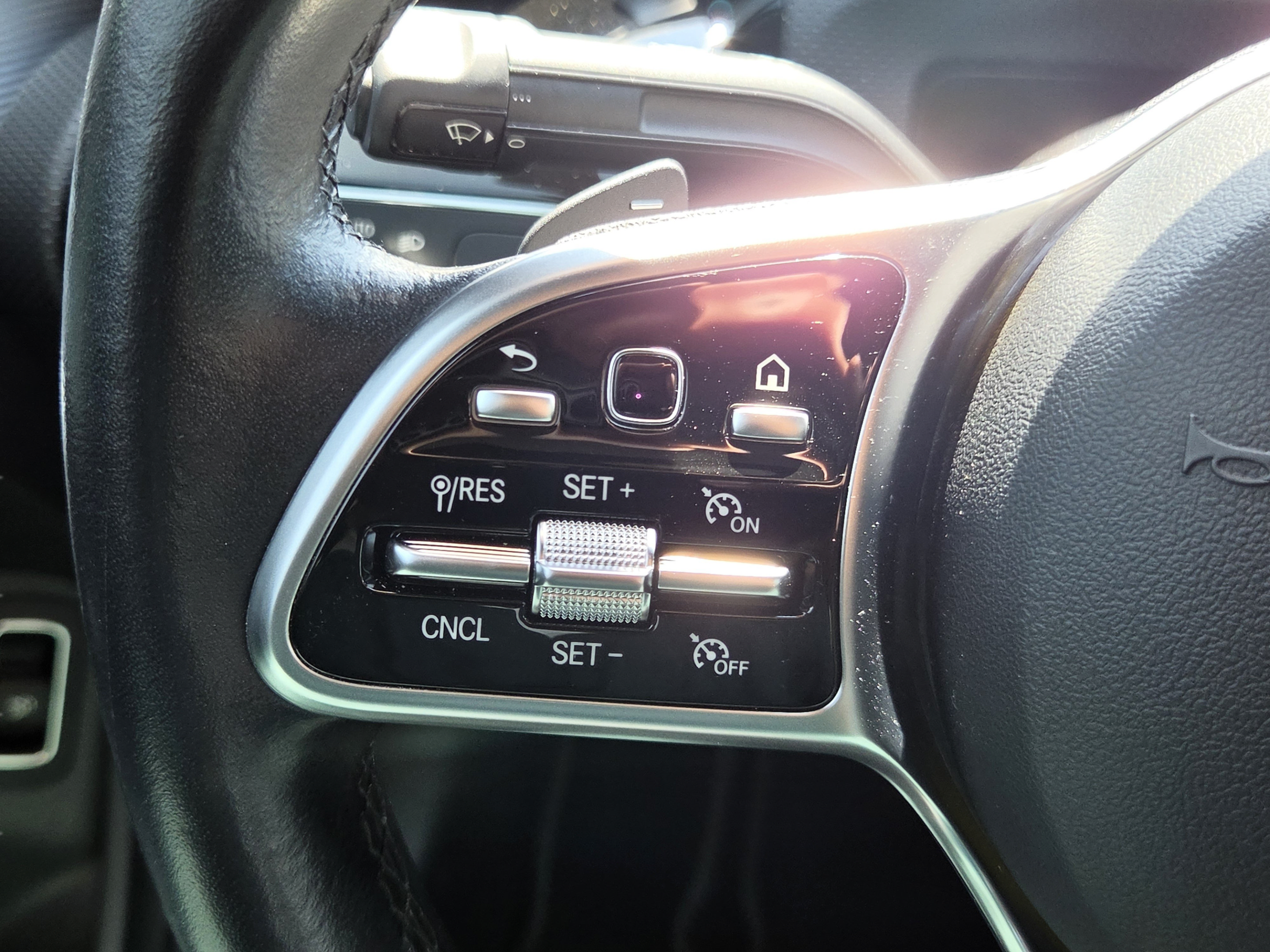 Used 2021 Mercedes-Benz CLA 250 image 24