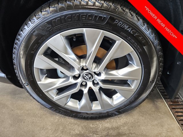 Used 2023 Toyota RAV4 XLE Premium AWD/4WD image 10