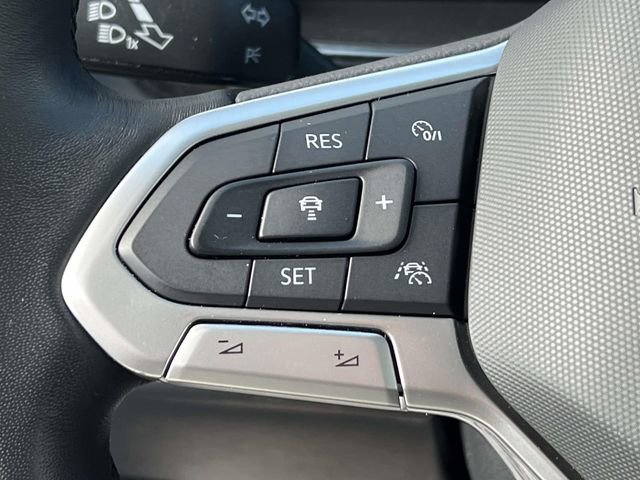 Certified 2023 Volkswagen Jetta SE w/ Panoramic Sunroof Package image 22