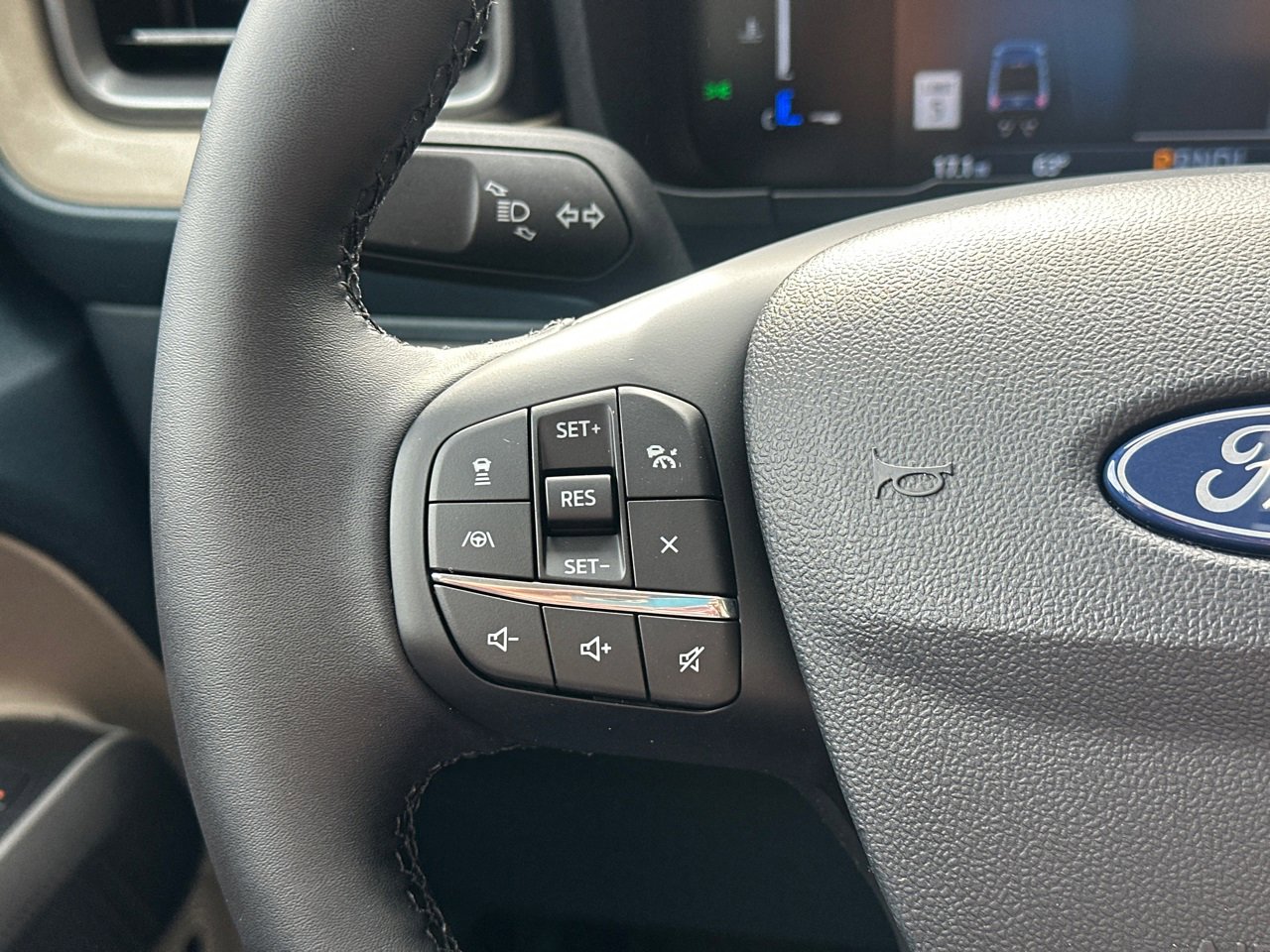 New 2025 Ford Maverick Lariat w/ 4K Tow Package image 23