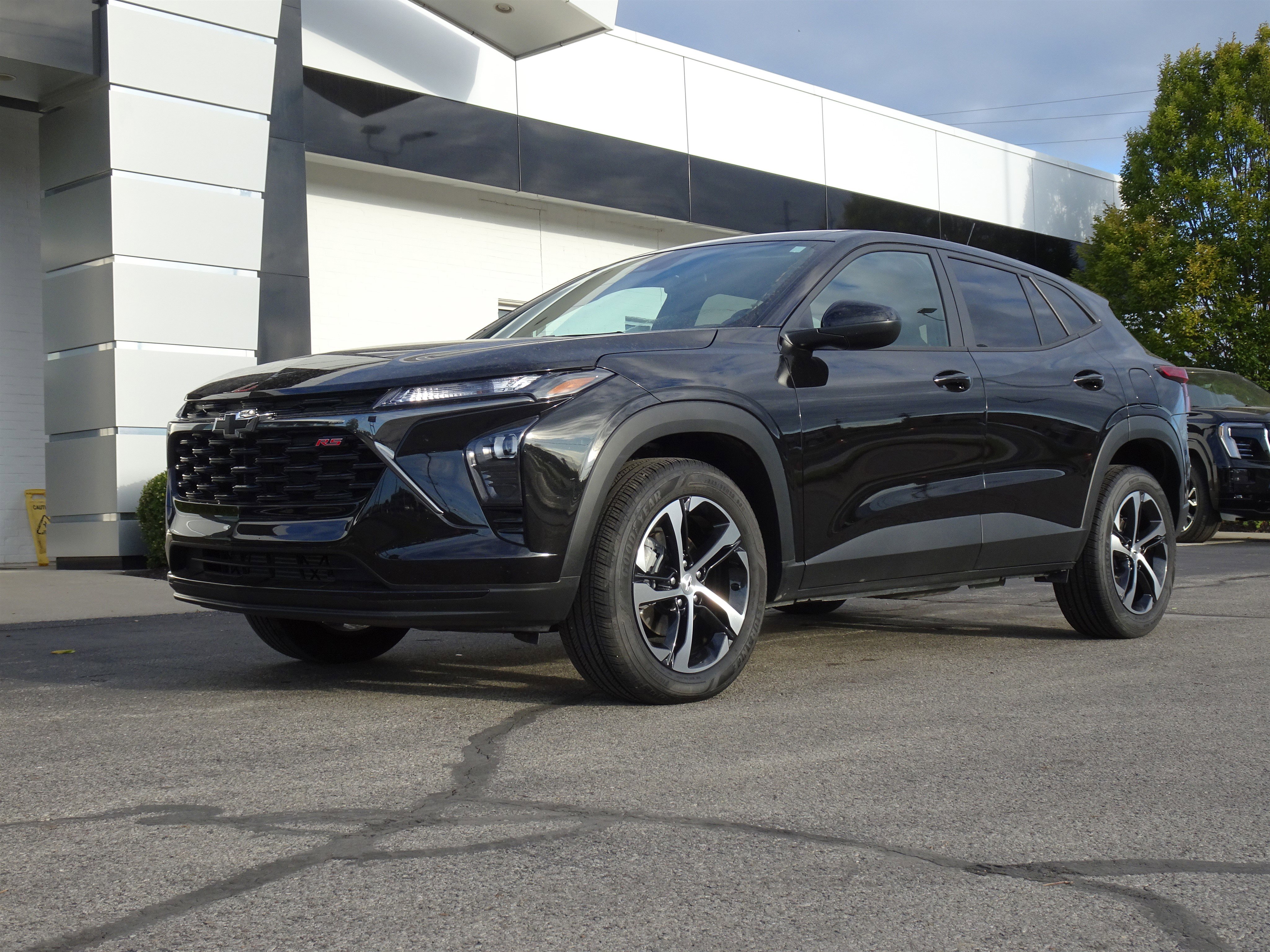 Used 2025 Chevrolet Trax RS image 26