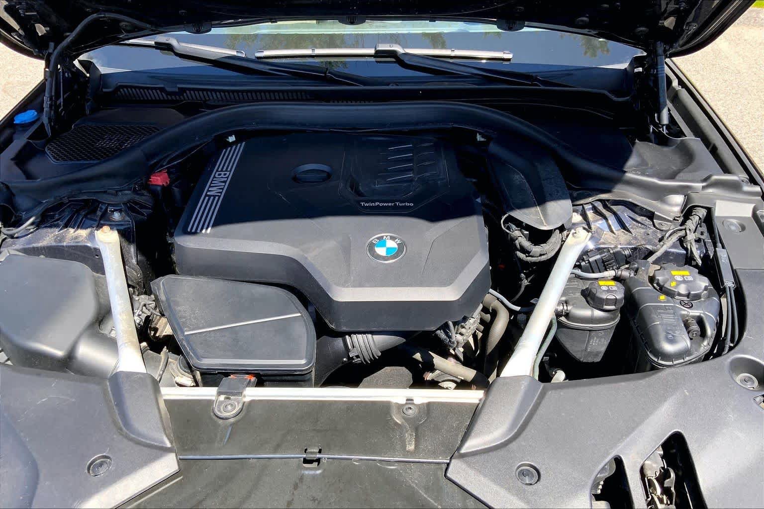 Used 2020 BMW 530i xDrive w/ Premium Package AWD/4WD image 32