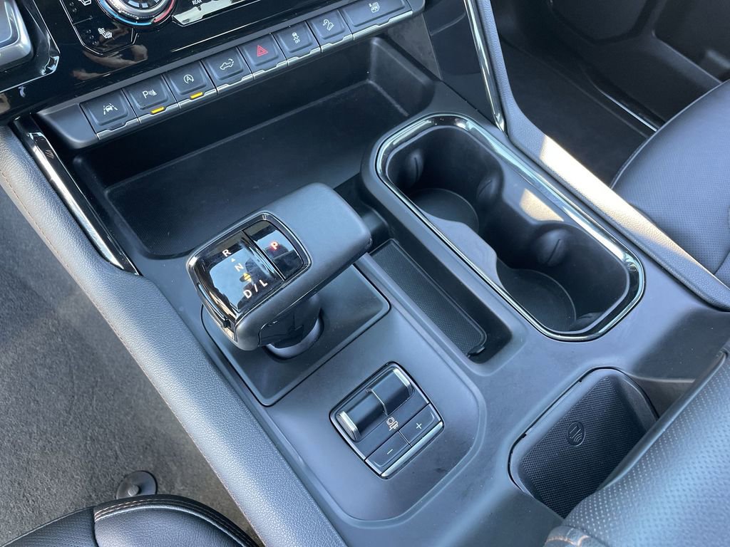 Used 2023 GMC Sierra 1500 AT4 image 16