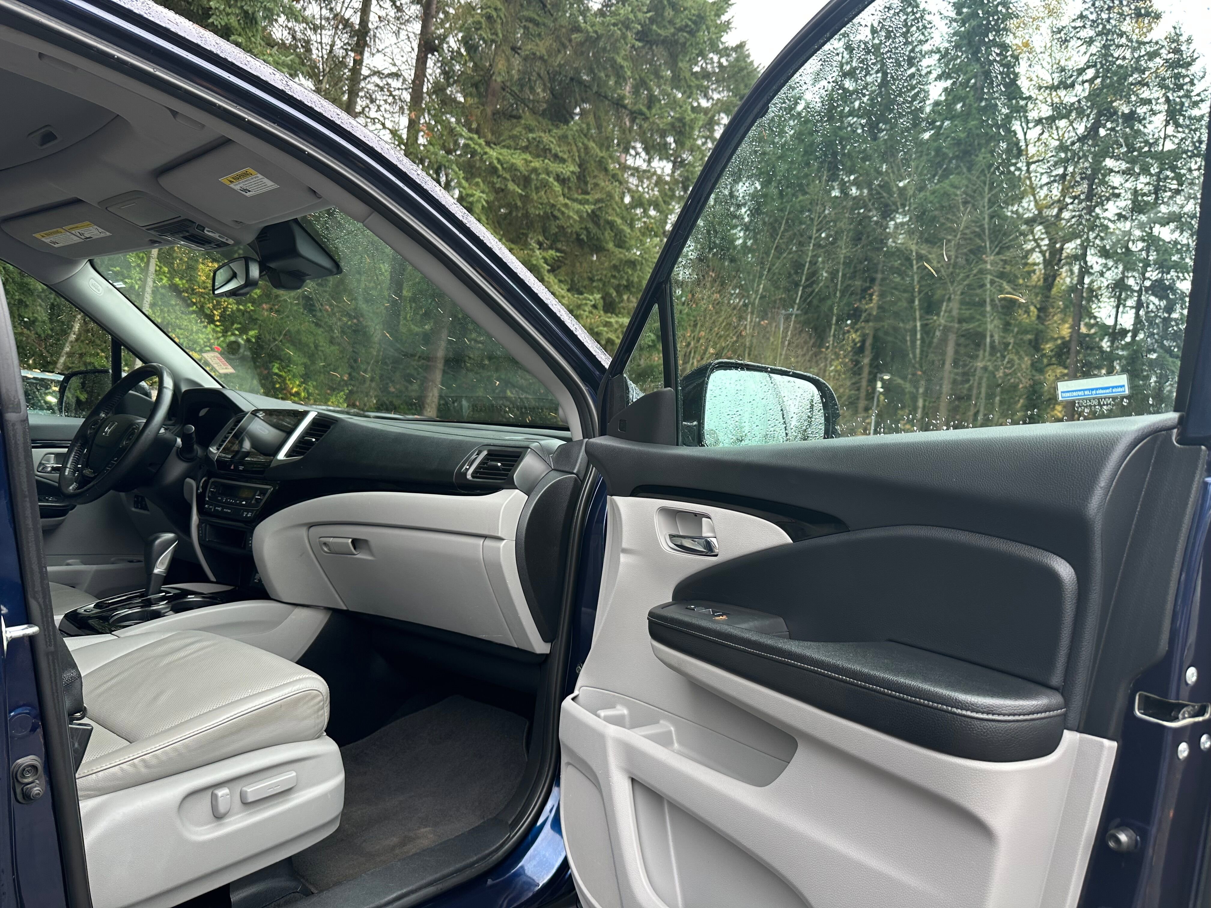 Used 2018 Honda Ridgeline RTL-E image 11