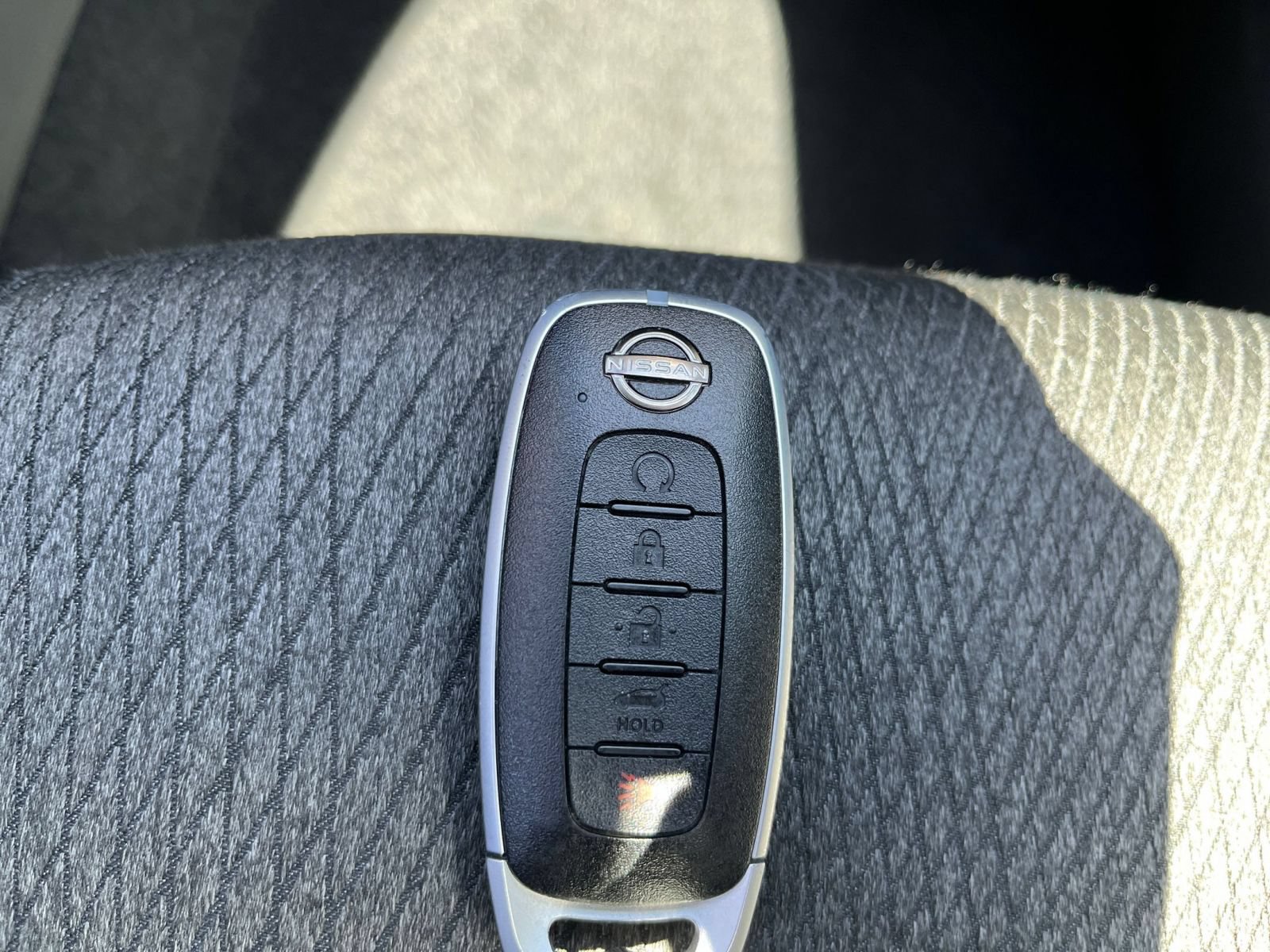 Used 2025 Nissan Rogue SV AWD/4WD image 27
