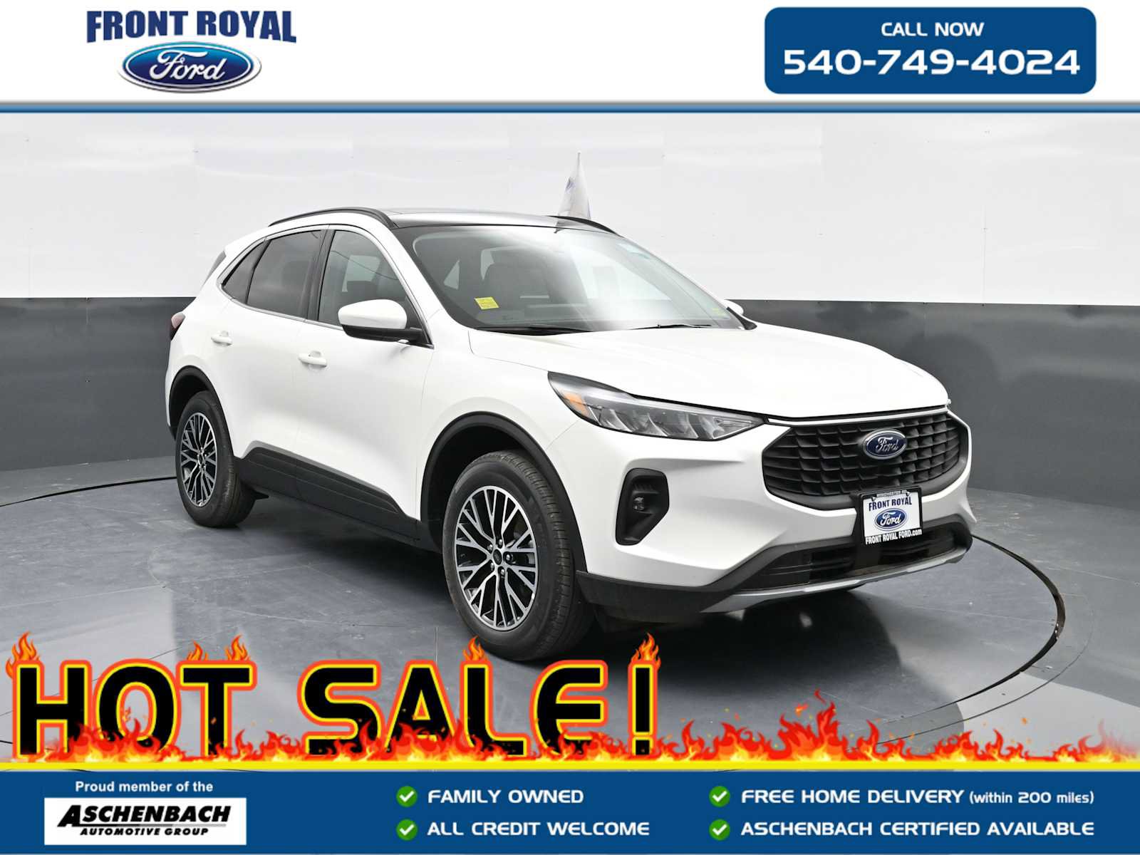 New 2025 Ford Escape SE FWD image 1