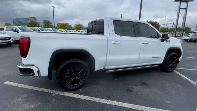 Used 2023 GMC Sierra 1500 Denali w/ Technology Package AWD/4WD image 2