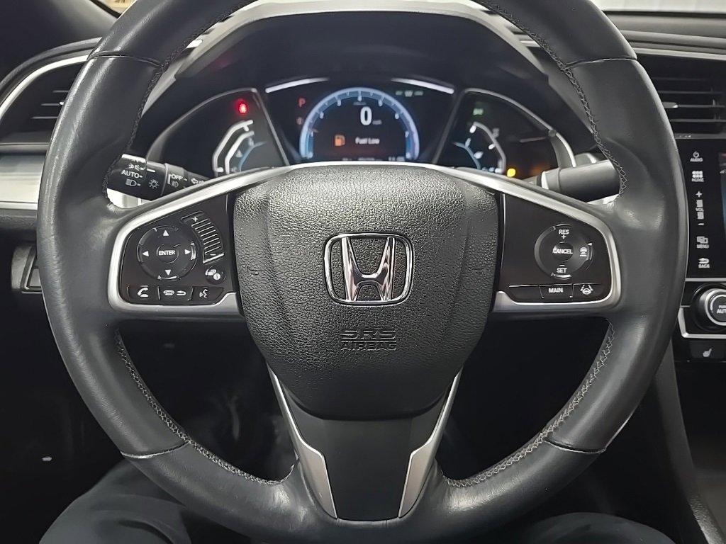 Used 2018 Honda Civic Touring image 18