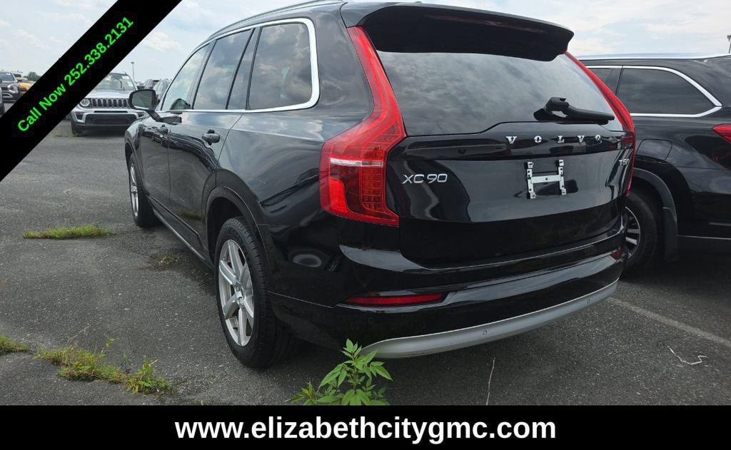 Used 2022 Volvo XC90 T5 Momentum AWD/4WD image 5