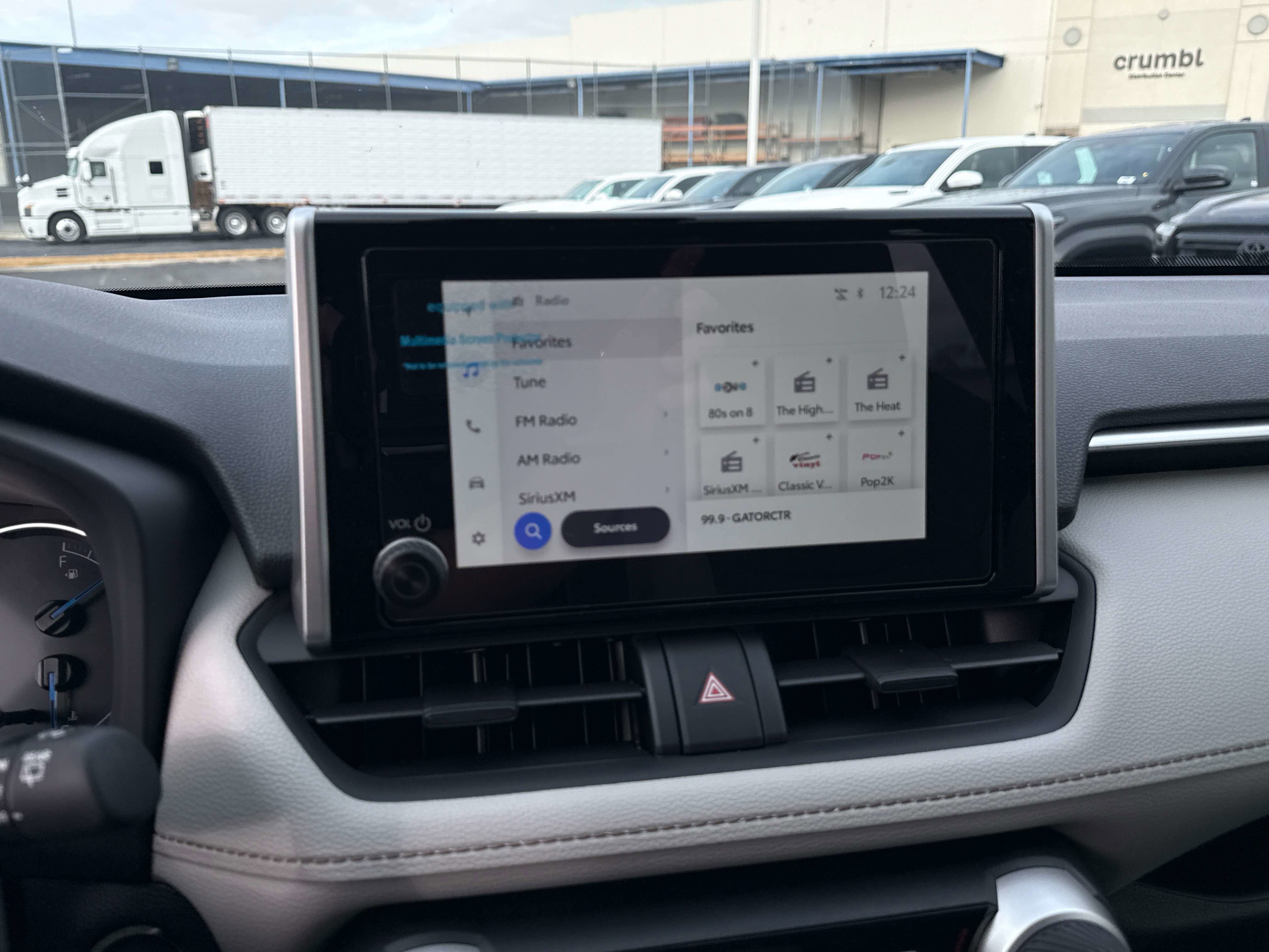 Used 2025 Toyota RAV4 XLE image 21