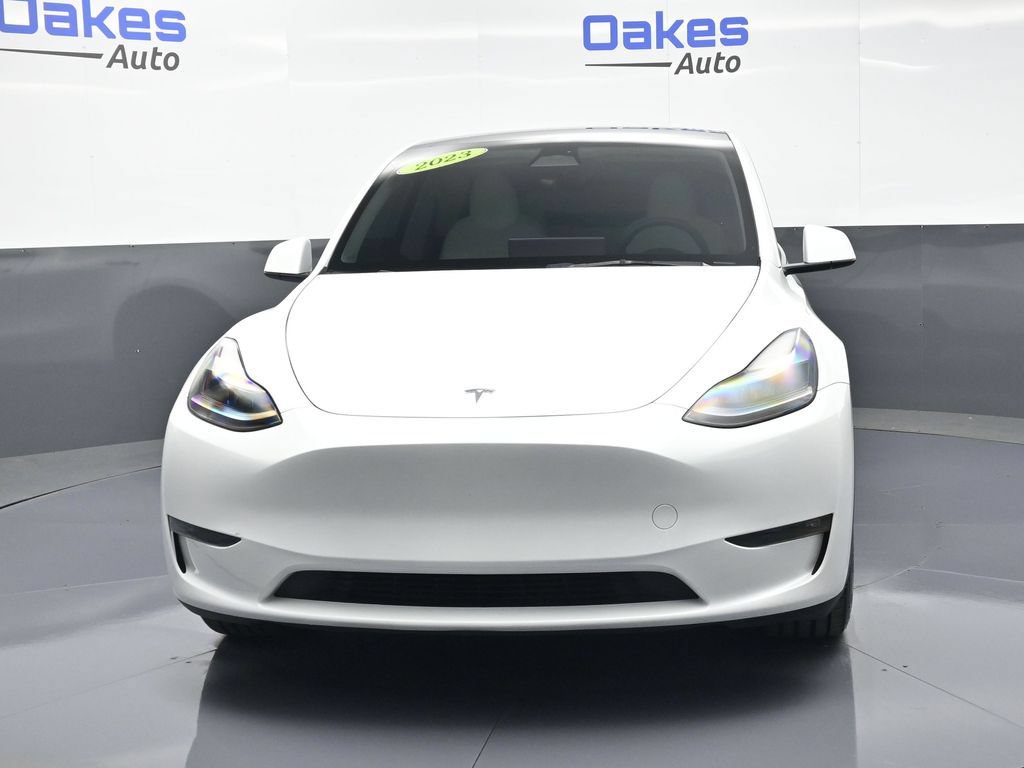 Used 2023 Tesla Model Y Long Range AWD/4WD image 3