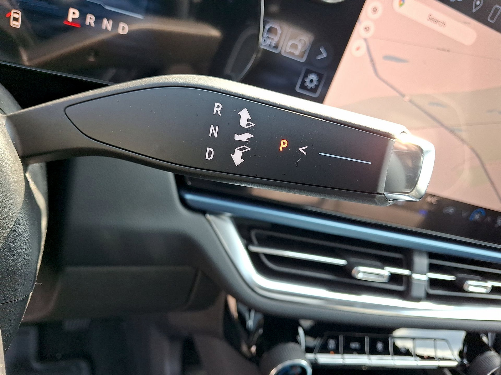 New 2026 Chevrolet Equinox EV LT w/ Convenience Package II AWD/4WD image 15