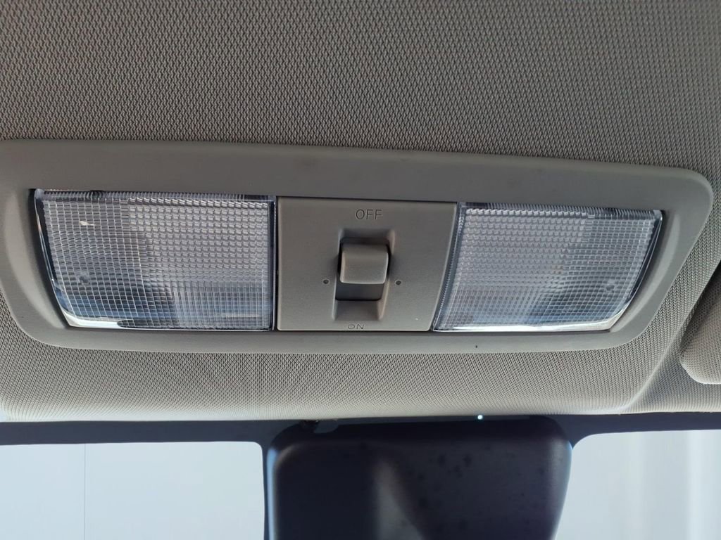 Used 2024 Nissan Frontier SV w/ Technology Package image 24